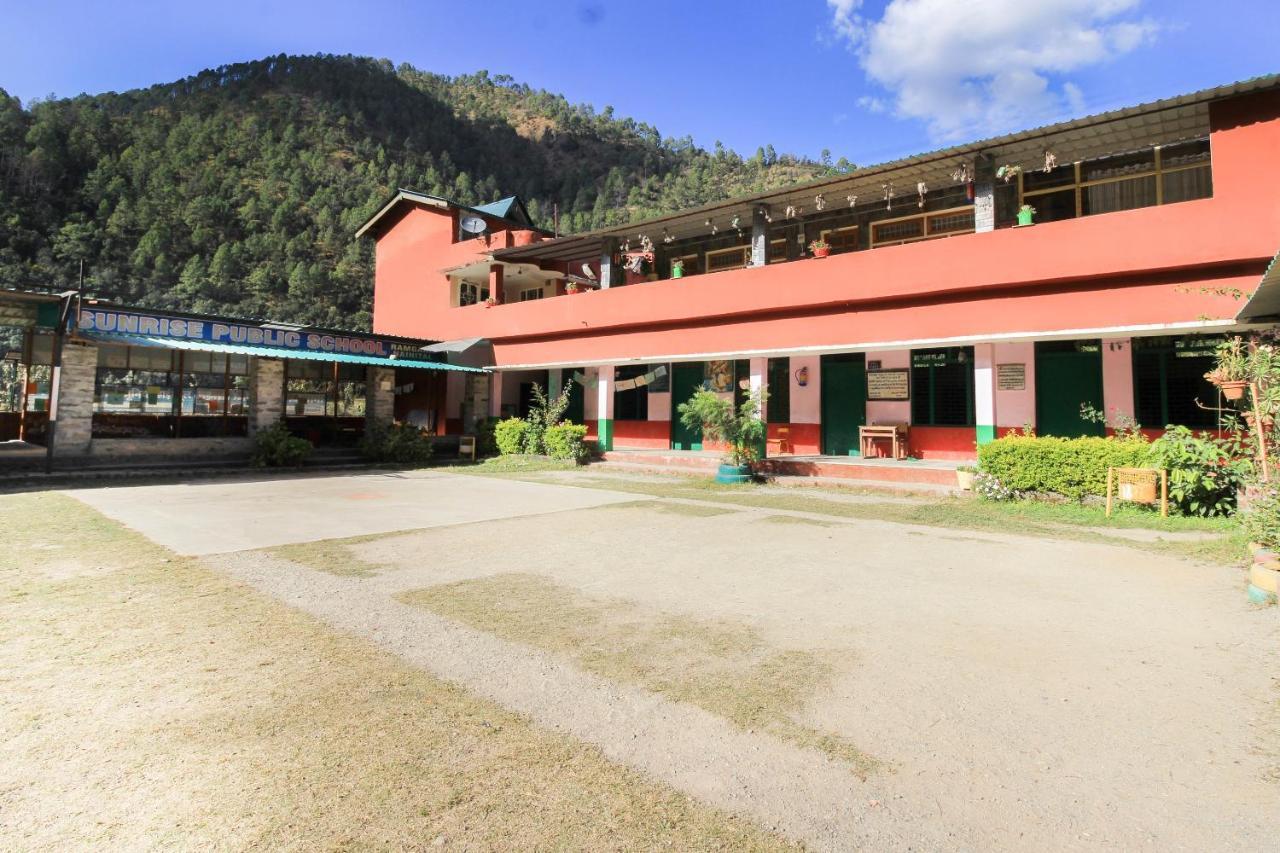 Oyo Hotel Urvashi Palace Mussoorie Eksteriør billede